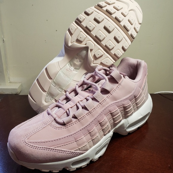 Nike Shoes - Nike Air Max 95 Plum Chalk 807443-503